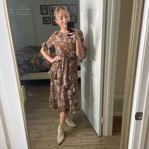 Selfie Leslie Brown Floral Midi Dress